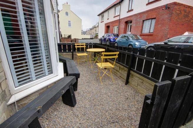 3 bed Terraced for sale Image 9