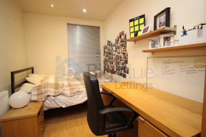 7 bed Terraced to rent Image 8
