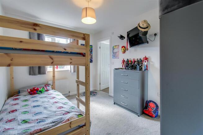 3 bed Town House for sale Image 7