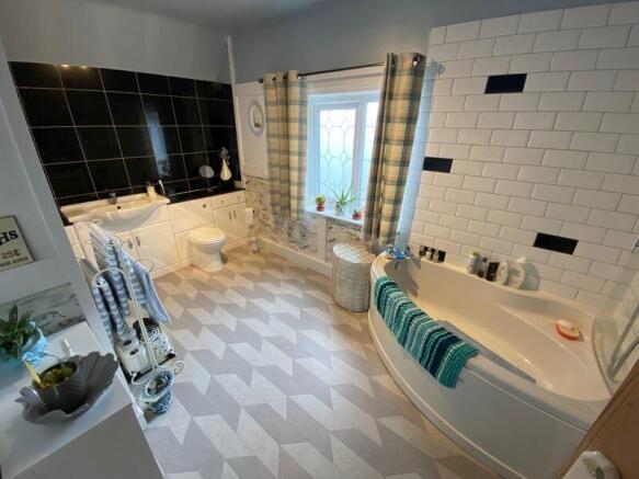 Modern Family Bathroom