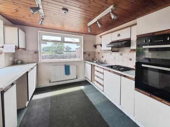 3 bed Bungalow for sale Image 12