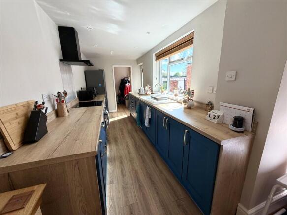 2 bed Terraced for sale Image 7