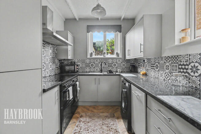 4 bed Terraced for sale Image 6