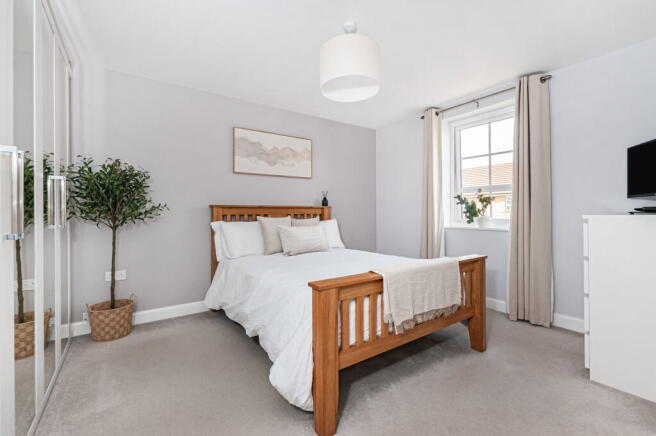 4 bed Detached for sale Image 11