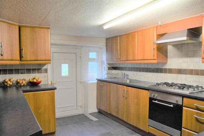 Kitchen (2)