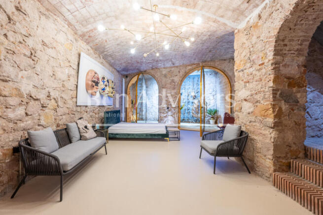 Excepcional-y-encantadora-vivienda-con-elemento...