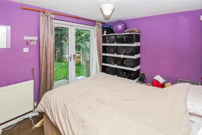 1 bed Ground Flat for sale Image 4