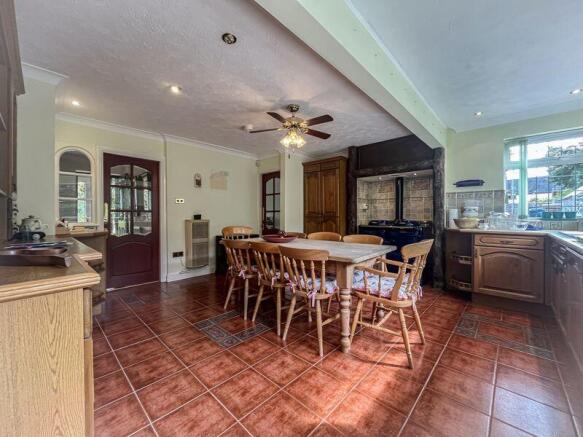 KITCHEN/DINER