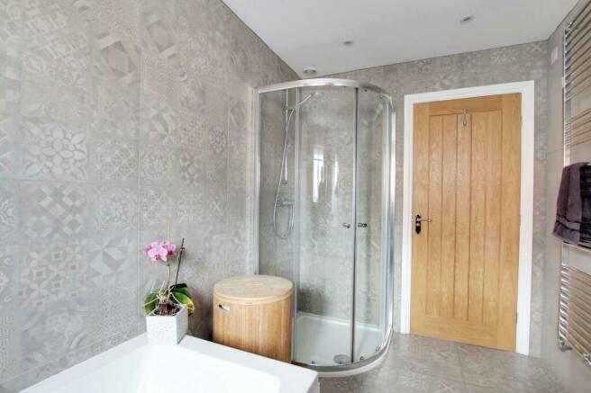 Bathroom & w.c