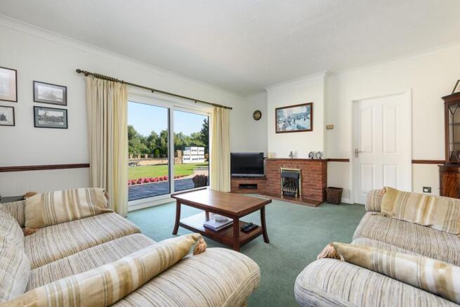 rear sitting room or