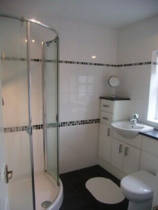 Ensuite to Bedroom 1