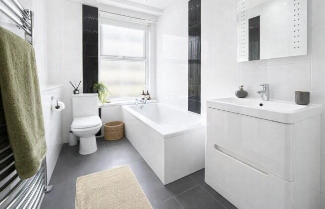 3 bed Terraced for sale Image 7