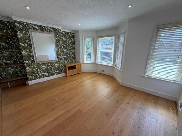 14a kingston road lounge.jpg