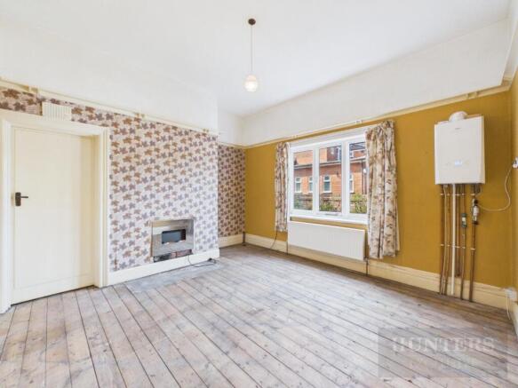 5 bed Detached for sale Image 9