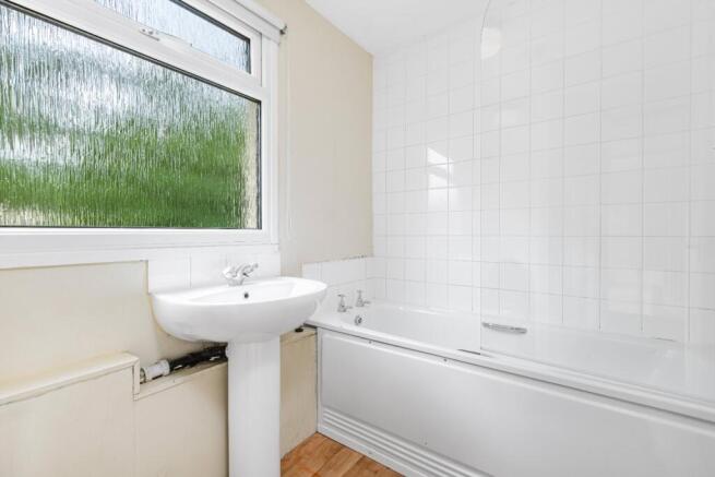 3 bed Terraced for sale Image 8