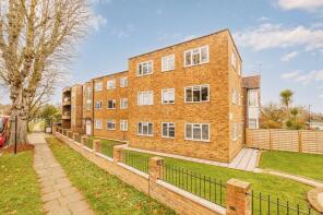 Flat 5, Cavendish House, Cavendish Road, Chiswick, London W4 3TD
