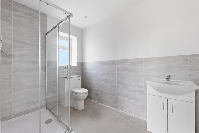 4 bed Detached for sale Image 10