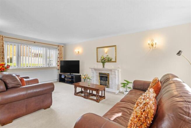 Elm Close, Seaford photo 4