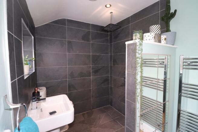 Utility/Shower Room