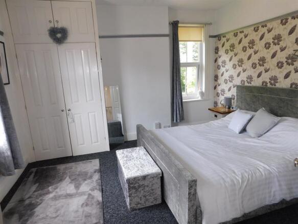 Bedroom 1b