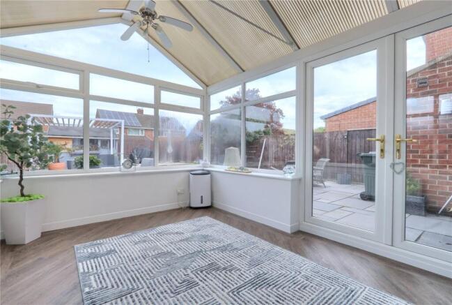 3 bed Semi-Detached for sale Image 9