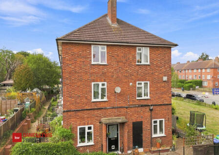 Hillyfields, Loughton, IG10