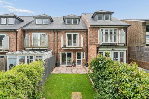 Thirlmere Gardens, Northwood, HA6 2RU