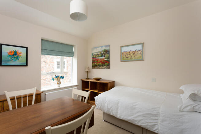 2 bed Apartment for sale Image 7