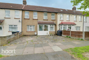 96, Trent Gardens, London N14 4QN