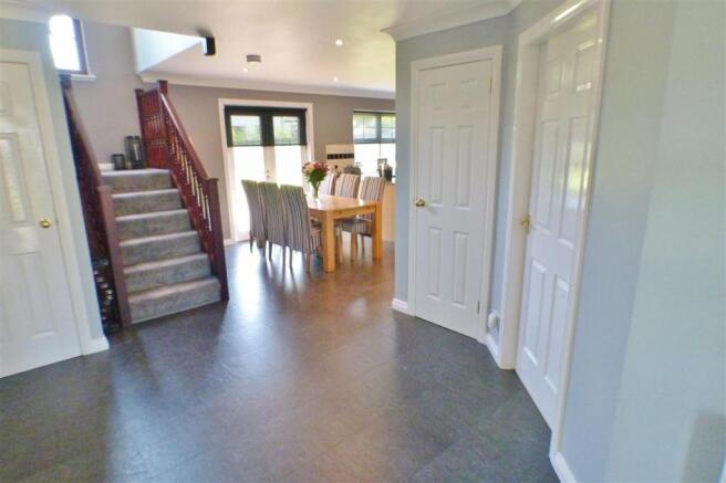 Entrance Hallway (1)