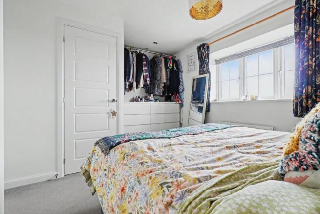 3 bed Semi-Detached for sale Image 12