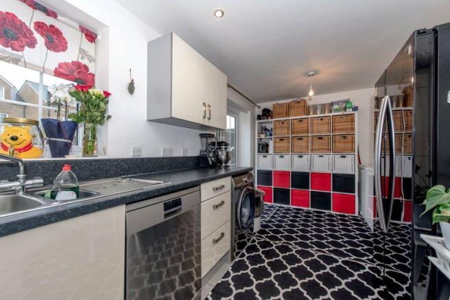 Kitchen/dining...