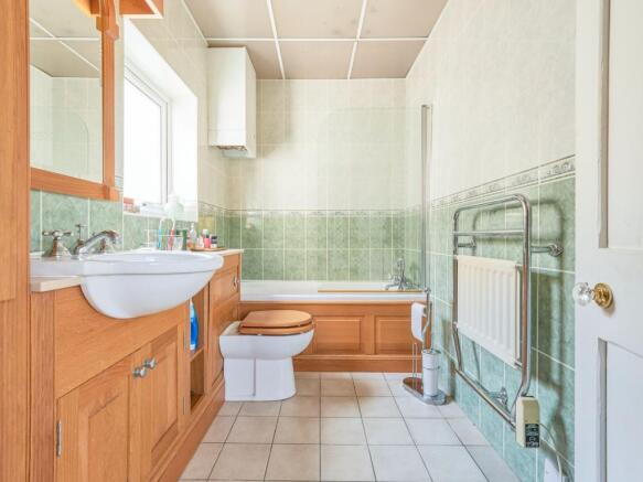 En-suite Bathroom
