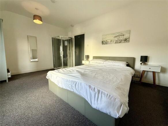 4 bed Terraced for sale Image 7
