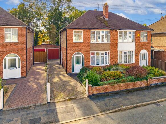 3-bed semi-detached on Roehampton Drive, Wigston, Leicestershire, LE18, £260,000