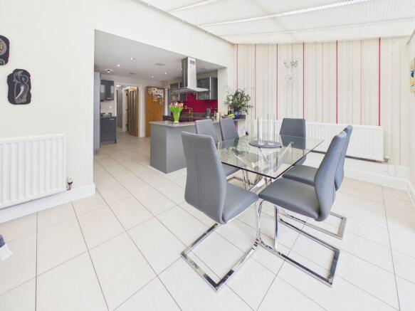 DINING ROOM AREA