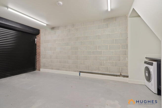 3 bed Town House for sale Image 11