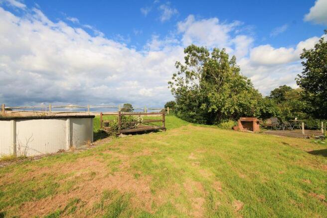 Garden & View