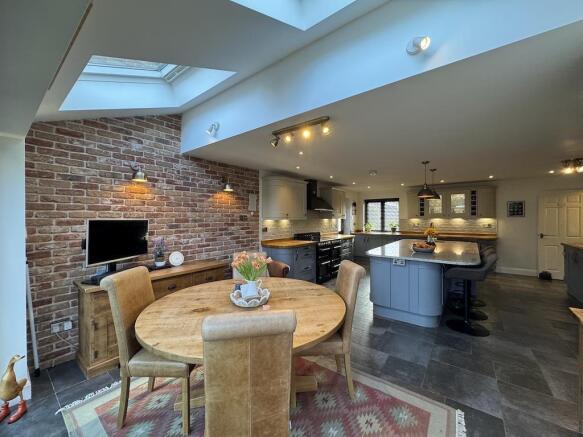 6 - Skylights.jpg