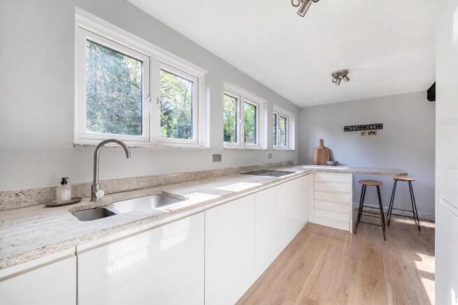 Oakdene Kitchen.jpg