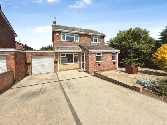 3 bed Detached for sale Image 9