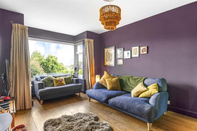 3 bed Semi-Detached for sale Image 10