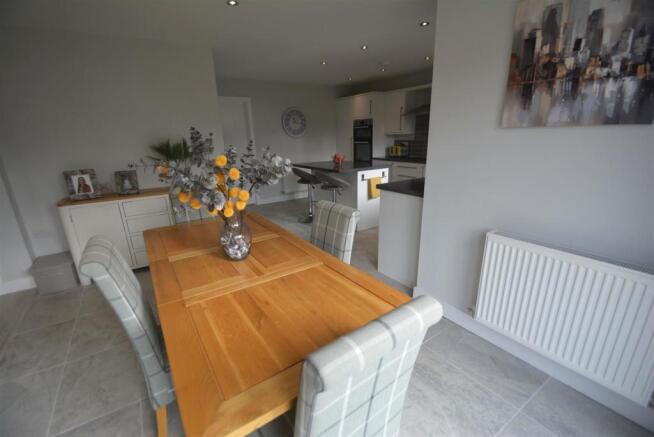 Dining area.jpg