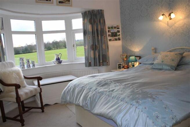 Master Bedroom Secon