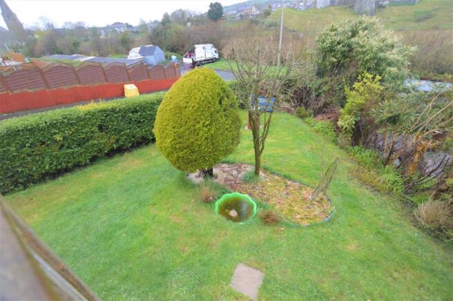 EXTERNALLY-SIDE GARDEN