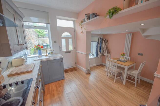 3 bed End of Terrace for sale Image 4