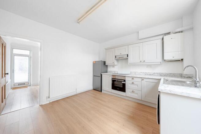 2 bed Terraced for sale Image 6