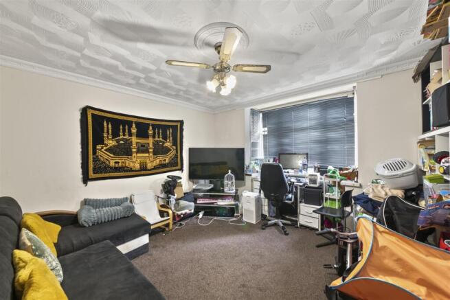 Living Room.jpg