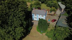 Bronhaul, Llwynygroes SY25 6QE