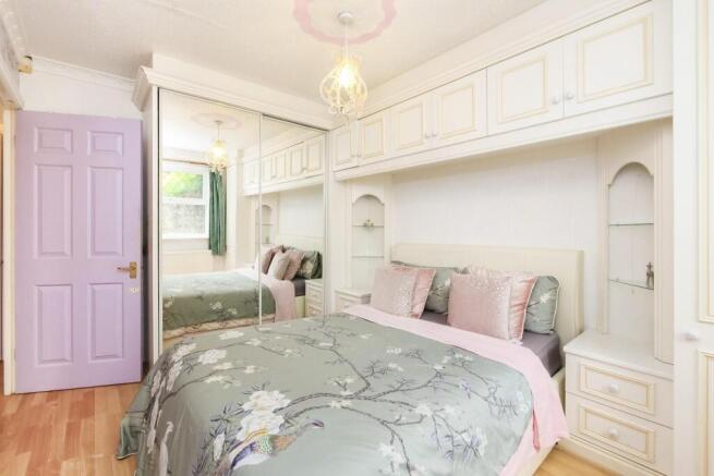 2 bed Semi-Detached Bungalow for sale Image 11